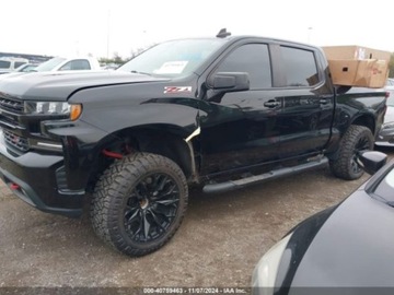 Chevrolet Silverado II 2020 Chevrolet Silverado 1500, V8 6.2L 420KM, 4x4, z ubezpieczalni. 6.2 Benzyna, zdjęcie 1