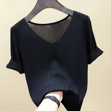 2023 New Summer V-neck Knitted Sweater Women's Sho