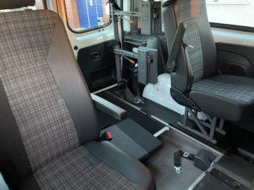 Opel Vivaro B Kombi Extra Long H1 2,9t 1.6 BiTurbo 125KM 2018 Opel Vivaro niepełnosprawnych rampa, zdjęcie 27