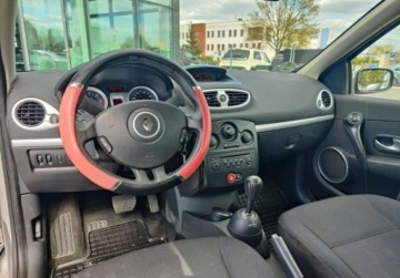 Renault Clio III 2009 Renault Clio 2009 1.5dCi 85KM Automat 161.216km 1.5 Diesel 86KM, zdjęcie 14