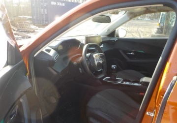 Peugeot 2008 II SUV 1.2 PureTech 100KM 2020 Peugeot 2008 Okazja 1.2 Benzyna 101KM, zdjęcie 29