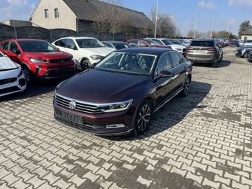 Volkswagen Passat B8 Limousine 2.0 TDI BlueMotion Technology 150KM 2018 Volkswagen Passat DSG Panorama Skóra Virtual
