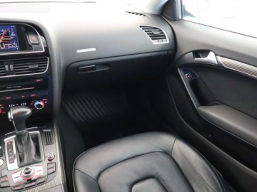 Audi A5 8T Coupe Facelifting 2.0 TDI 177KM 2014 Audi A5 2.0 TDI, 174 KM, 4X4, Automat, Skóra, zdjęcie 7
