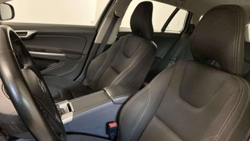 Volvo V60 I Kombi Facelifting 2.0 D2 DRIVE-E 120KM 2017 Volvo V60 F ra Vat 23 udokumentowany przebieg 2.0 Diesel 120KM, zdjęcie 7