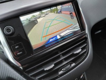 Peugeot 2008 I SUV Facelifting 1.6 BlueHDi 99KM 2017 Peugeot 2008 Navi Kamera Panorama Klimatronik Alu 1.6 Diesel 100KM, zdjęcie 9