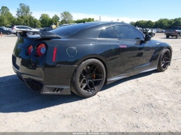 Nissan GT-R 2017 Nissan GT-R Premium 2017 3.8 Benzyna 565KM, zdjęcie 4