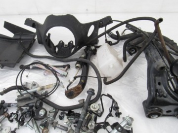 Болты + крышки + шайбы и т.д. Yamaha X-Max 300, 20r ABS