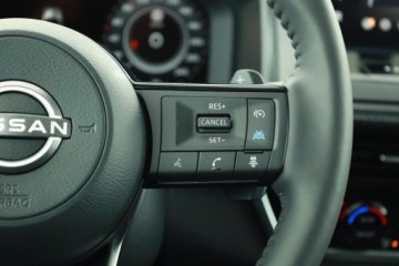 Nissan Qashqai III Crossover Facelifting 1.3 DIG-T MHEV 158KM 2025 Nissan Qashqai 1.3 DIG-T MHEV, 1. Właściciel, zdjęcie 16