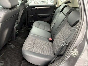Mercedes Klasa A W169 Coupe 1.7 180 116KM 2010 Mercedes A 180 1.7 benzyna Avantgarde Serwis w ASO, zdjęcie 9
