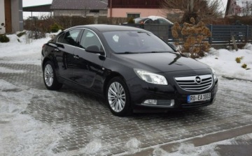 Opel Insignia I Sedan 1.6 Turbo ECOTEC 180KM 2011 Opel Insignia 1.6TB Navi Klimatronik Xenon Sprowadzony Oplacony 1.6