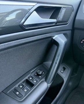 Volkswagen Tiguan II SUV 2.0 TDI 190KM 2017 Volkswagen Tiguan Volkswagen Tiguan 2.0 TDI SCR 4MOTION (BlueMotion Techn., zdjęcie 38