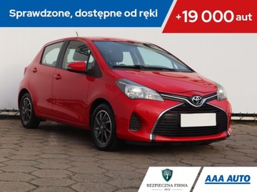Toyota Yaris III Hatchback 5d Facelifting 1.0 VVT-i 69KM 2016 Toyota Yaris 1.0 VVT-i, Salon Polska, Serwis ASO