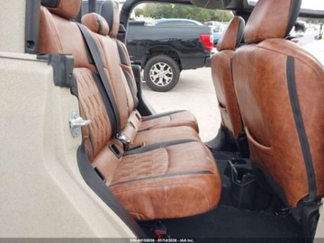 Jeep Gladiator 2024 Jeep Gladiator Nighthawk 2024 3.6 Benzyna 285KM, zdjęcie 12