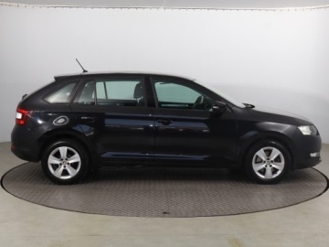 Skoda Rapid II Liftback Facelifting 1.0 TSI 110KM 2017 Skoda Rapid Spaceback 1.0 TSI, Salon Polska, zdjęcie 5