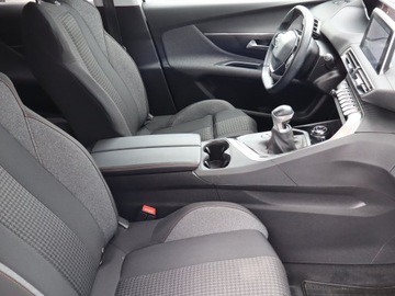 Peugeot 3008 II Crossover 1.2 PureTech 130KM 2019 Peugeot 3008 1.2 PureTech, Salon Polska, zdjęcie 8