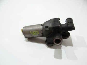 zusätzliche Pumpe des Wassers BMW X1 E84 6928246