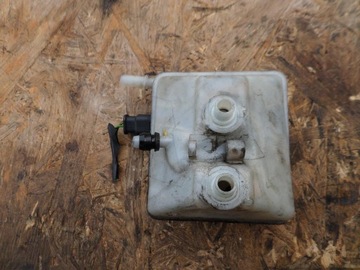 Бачок тормозной жидкости, гидроусилитель сцепления Peugeot 3008 5008 ЕС Европа