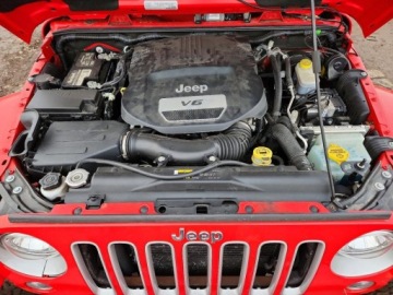 Jeep Wrangler III Unlimited Facelifting 3.6 V6 286KM 2017 Jeep Wrangler Unlimited Sahara 2017 3.6 Benzyna 285KM, zdjęcie 6