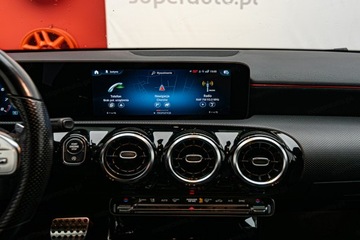 Mercedes Klasa A W177/V177 2021 MERCEDES-BENZ A Klasa A 180 7G-DCT 1.3 136KM 2021, zdjęcie 17