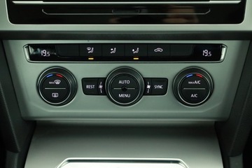 Volkswagen Passat B8 Limousine 1.8 TSI BlueMotion Technology 180KM 2017 VW Passat 1.8 TSI, Salon Polska, Klima, zdjęcie 9