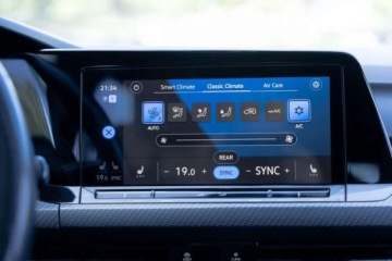 Volkswagen Golf VIII R 2.0 TSI 320KM 2022 Volkswagen Golf 320KM, serwis ASO, Fv 23, harmankardon, szyberdach 2.0, zdjęcie 8