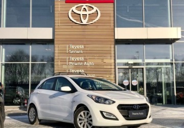 Hyundai i30 II Wagon Facelifting 1.4 MPI 100KM 2017 Hyundai i30 i30 1.4 100KM BlueDrive Base Vat Marza Tempomat