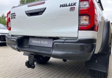 Toyota Hilux VIII Podwójna kabina Facelifting 2.8 D-4D 204KM 2022 Toyota Hilux Toyota Hilux 2.8 D-4D Double Cab GR Sport 4x4 2.8 Diesel 204KM, zdjęcie 8
