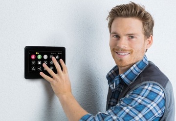 Полная SMS-сигнализация с 8 датчиками движения ROPAM NEOGSM-IP