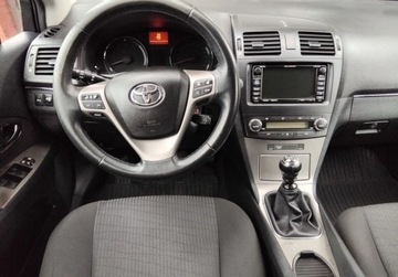Toyota Avensis III Wagon 1.8 Valvematic 147KM 2010 Toyota Avensis 1,8 Benz Navi Kamera Alugelgi Zarejestrowany w Kraju, zdjęcie 9