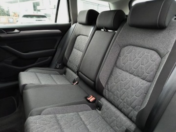 Volkswagen Passat B8 Variant Facelifting 2.0 TDI SCR 200KM 2023 Volkswagen Passat Variant Passat 2.0 TDI 200KM Bus, zdjęcie 24