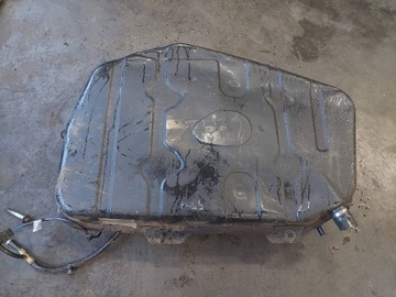 NÁDRŽ PALIVA + PUMPIČKA KOVOVÝ MERCEDES W168 A170 1.7 CDI