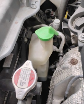 Suzuki Vitara III SUV 1.6 VVT 120KM 2016 Suzuki Vitara 2016r, 1.6 Benzyna. Uszkodzony tyl i lekko przod. Jezdzi., zdjęcie 19