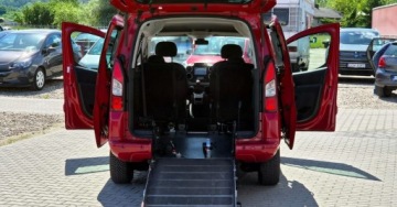 Citroen Berlingo II Combi Facelifting 2015 1.6 BlueHDi 120KM 2016 Citroen Berlingo 1,6 HDI 120KM Klima Serwis Rampa dla Niepelnosprawnych, zdjęcie 23