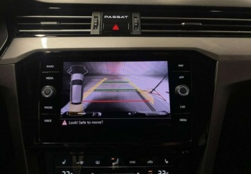 Volkswagen Passat B8 Variant Facelifting 1.5 TSI EVO 150KM 2023 Volkswagen Passat Variant VAT 23 Business 1.5TSI 150KM DSG 2023 r., salon, zdjęcie 32