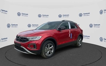 Volkswagen T-Roc I SUV Facelifting 1.5 TSI ACT 150KM 2025 Volkswagen T-Roc LIFE PLUS Dostepny od reki 1.5 Benzyna 150KM