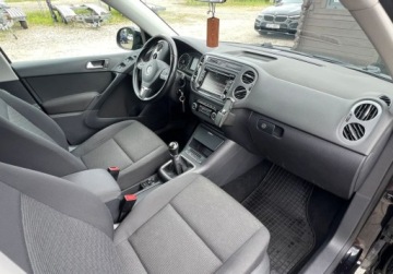 Volkswagen Tiguan I SUV Facelifting 1.4 TSI BlueMotion 122KM 2012 Volkswagen Tiguan 1.4TSI 122KM Klimatronik Navi Multfunkcja AF 16cali ZARE, zdjęcie 12