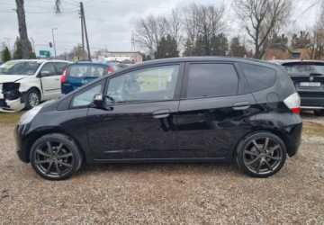 Honda Jazz III 1.4 i-VTEC 100KM 2009 Honda Jazz Honda Jazz 1.4 i-VTEC Elegance 1.3 Benzyna 100KM, zdjęcie 4