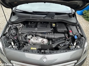 Mercedes Klasa B W246 Sports Tourer Facelifting 1.6 180 BlueEFFICIENCY Edition 122KM 2018 Mercedes-Benz Klasa B 1.6 Benzyna 122KM, zdjęcie 4