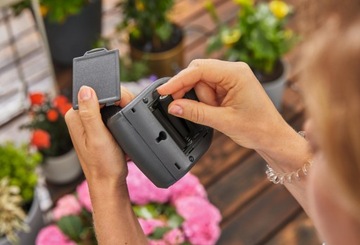 Комплект Gardena AquaBloom для полива с использованием солнечной энергии