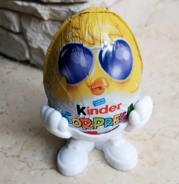 STOJAK JAJKA Kinder Niespodzianka PREZENT KOLORY Wielkanoc