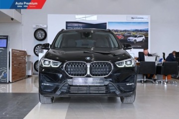 BMW X1 F48 Crossover Facelifting 2.0 20d 190KM 2020 BMW X1 xDrive20dFV23Reflektor LEDHak holowniczyFotel sportowy 2.0, zdjęcie 2