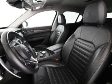 Alfa Romeo Stelvio SUV 2.0 Turbo 280KM 2017 Alfa Romeo Stelvio 4x4 automat skóra navi klima, zdjęcie 12