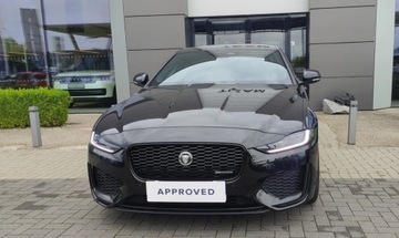 Jaguar XE Sedan Facelifting 2.0 204KM 2024 Jaguar XE Jaguar XE 2.0D I4 204 PS RWD Auto R-Dynamic SE 2.0 Diesel 204KM, zdjęcie 4