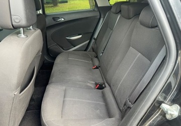 Opel Astra J Sports Tourer 1.7 CDTI ECOTEC 110KM 2012 Opel Astra Zarejestrowany, ori. lakier, podgrzewana kierownica, hak 1.7, zdjęcie 11