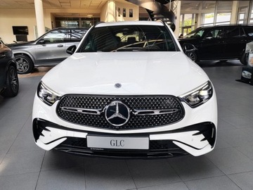 Mercedes GLC C254/X254 Coupe 2.0 200 204KM 2025 MERCEDES-BENZ GLC 200 4-Matic AMG Line 2.0 (204KM) 2025, zdjęcie 2