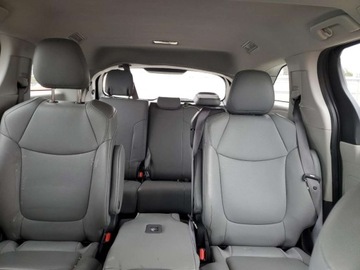 Toyota Sienna III 2022 Toyota Sienna XLE 2022 2.5l 2.5 Hybryda 245KM, zdjęcie 10