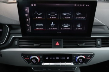 Audi A4 B9 Limousine Facelifting 2.0 35 TFSI 150KM 2020 Audi A4 35 TFSI, Automat, Navi, Klima, zdjęcie 18