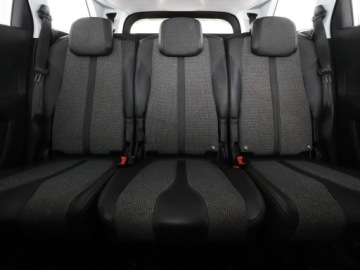 Peugeot 5008 II Crossover 1.5 BlueHDI 130KM 2017 Peugeot 5008 1.5 HDi Allure 7os Navi Tempomat, zdjęcie 17