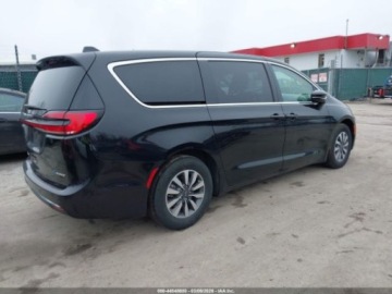 Chrysler Pacifica II 2024 Chrysler Pacifica Hybrid Select 2024 3.6 Hybryda 287KM, zdjęcie 5