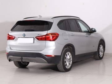 BMW X1 F48 Crossover sDrive18d 150KM 2016 BMW X1 sDrive18d, Navi, Klima, Klimatronic, zdjęcie 4